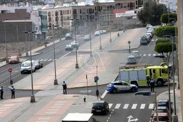 Incendio de un contenedor en la rambla de Pedro Lezcano (Foto TA)